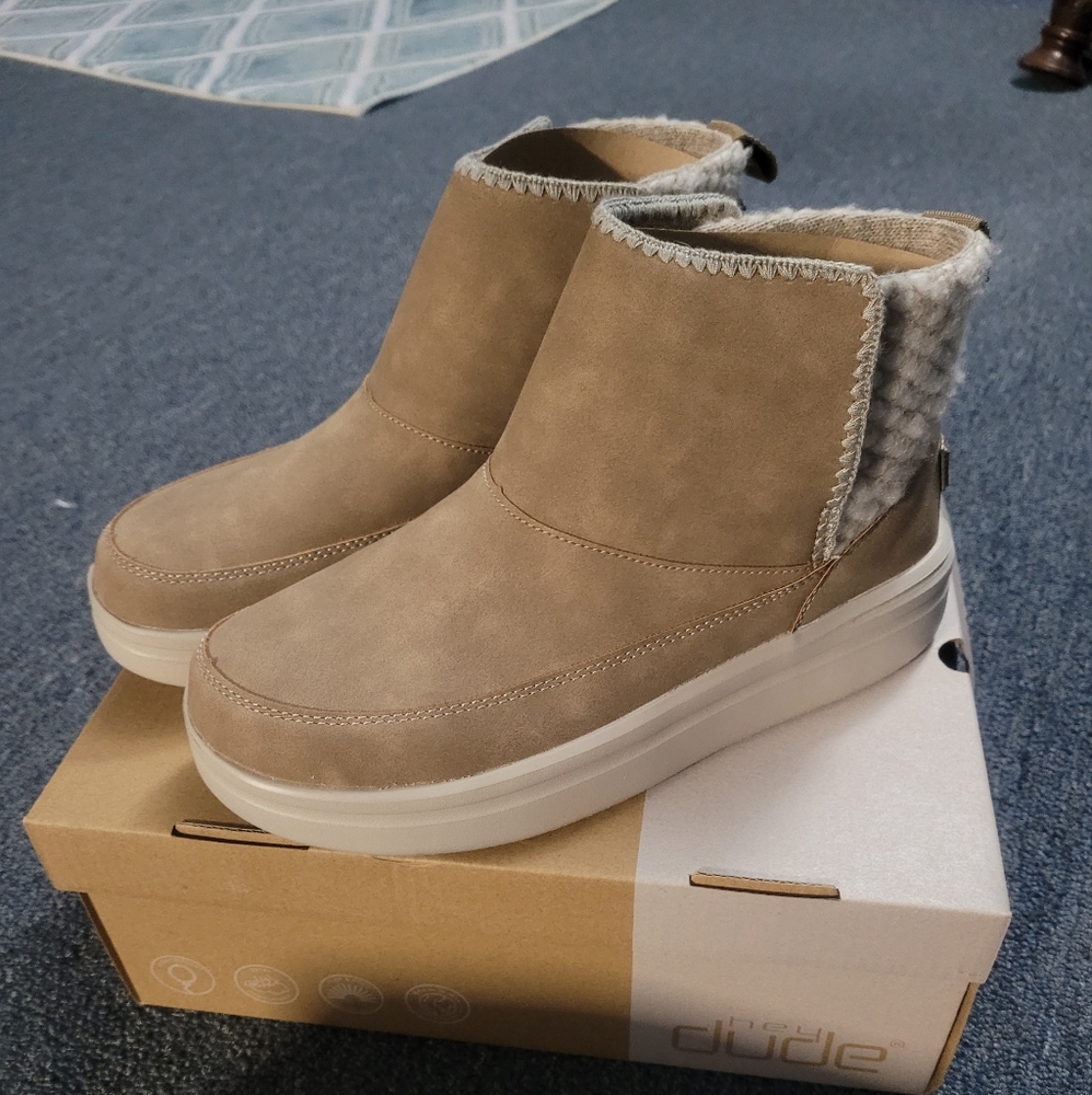 Hey Dude Mel Booties